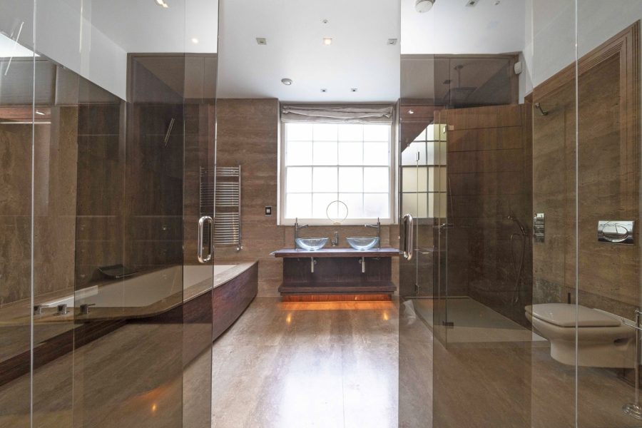 master en suite 1